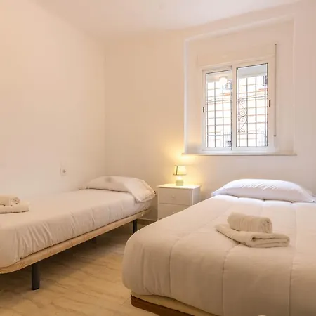 Apartamento Mundo Mencia - 3 Dormitorios En Triana *