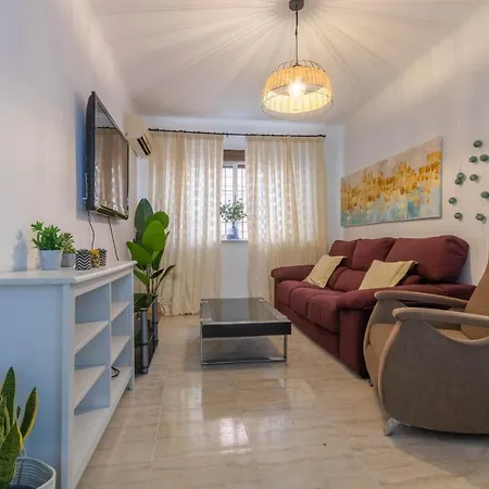 Apartamento Mundo Mencia - 3 Dormitorios En Triana