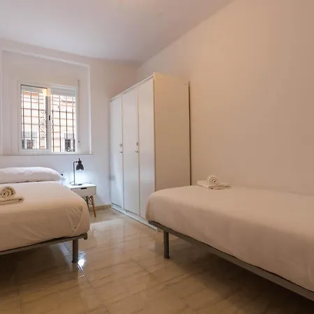 Apartamento Mundo Mencia - 3 Dormitorios En Triana